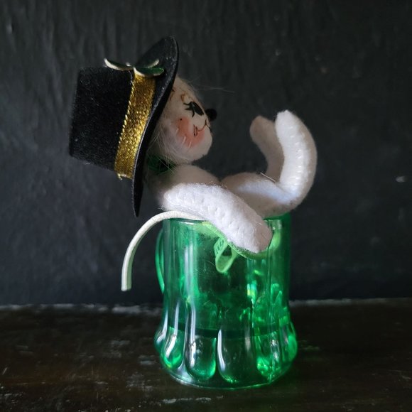 Small 2008 Annalee 3.75" Bottoms Up Mouse, St Patrick's Day Mouse, St Paddy's Da - Picture 2 of 8